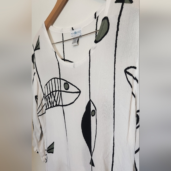 Monochrome Fish Design Shirt - Picture 3 of 4